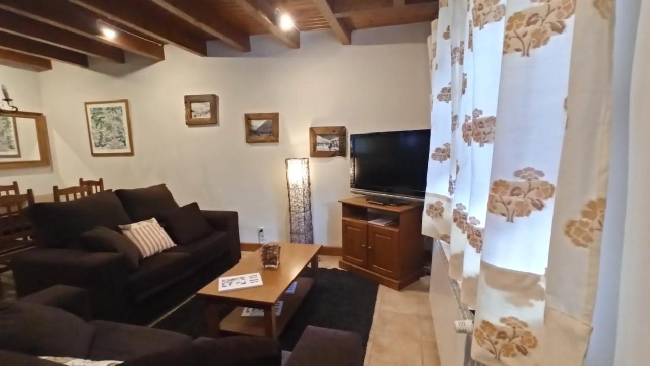 Tredos, Casa Adosada. Baqueira Eksteriør bilde